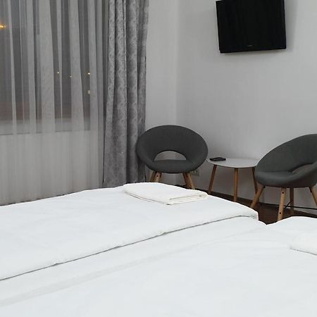 Appartamento Madalina Braşov Esterno foto
