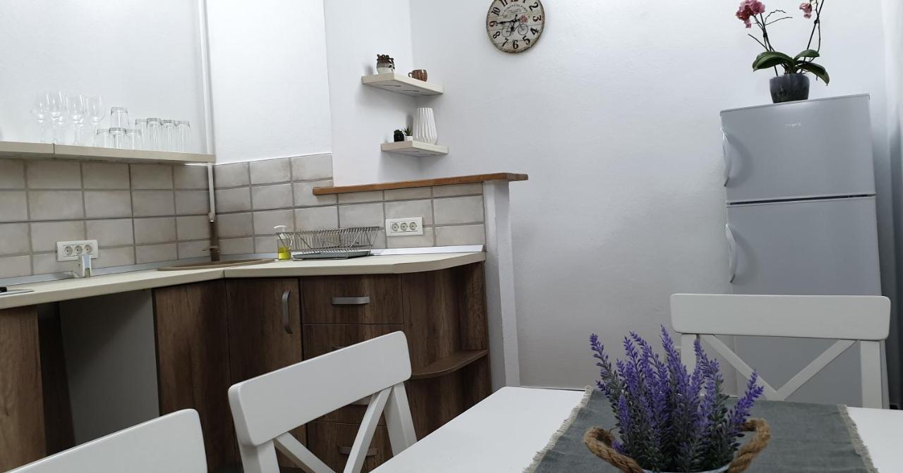 Appartamento Madalina Braşov Esterno foto