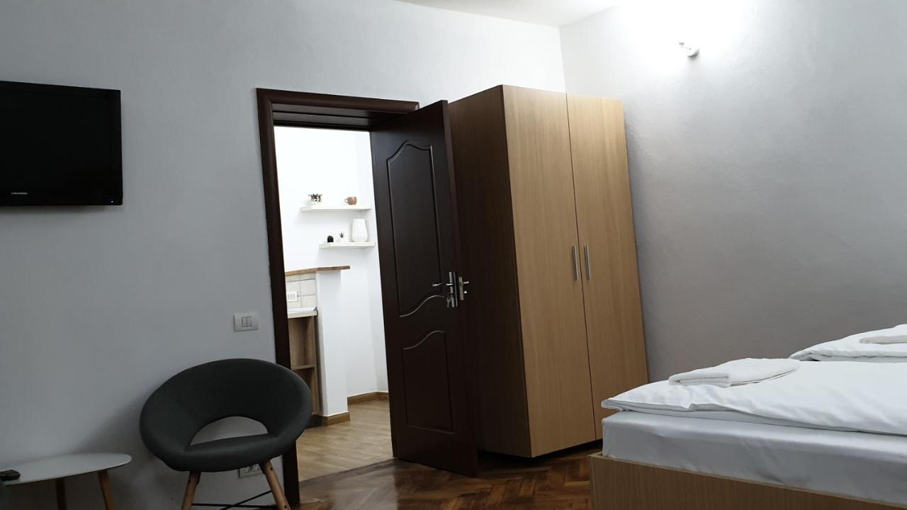 Appartamento Madalina Braşov Esterno foto