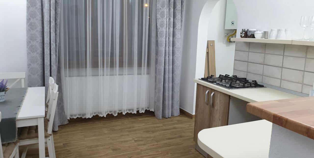 Appartamento Madalina Braşov Esterno foto